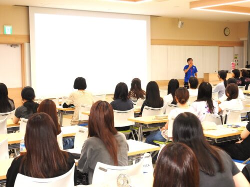 祝・金メダル！矢ケ部 紋可(やかべあやか)　さん、デフリンピック女子ダブルスで輝く！🌟